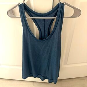 Women’s Lululemon Racerback/ Tie knot tank